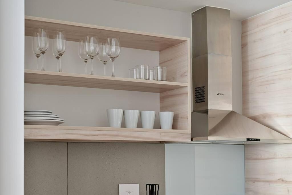 Apartment Aquila - Stylish 1-bed In Iconic High-rise Views *